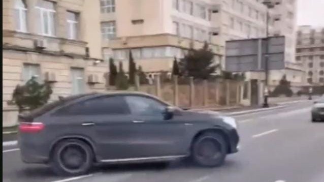 Bakıda avtoxuliqanlıq- VİDEO